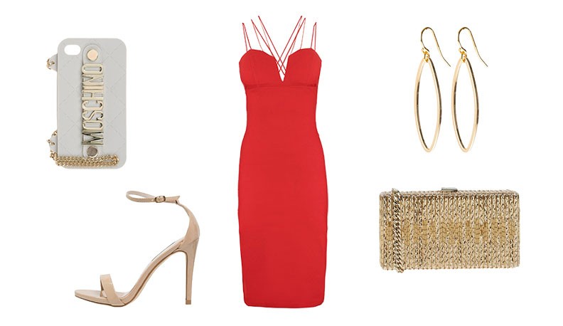 look-formal-vestido-rojo-accesorios-dorados